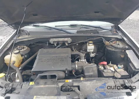 2009 Ford Escape Xlt z USA, uszkodzony, nr VIN 1FMCU93G09KB00918